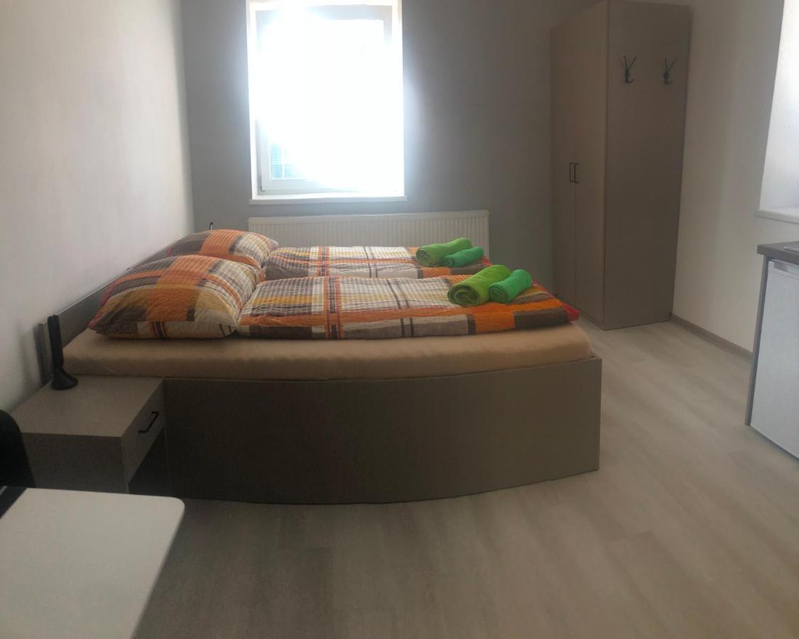 Apartmány U Stadionu Šumperk Esterno foto